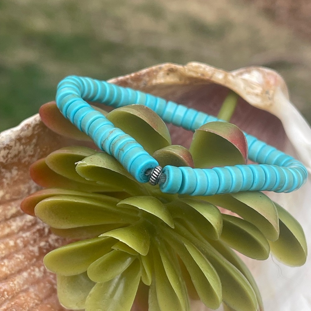 Turquoise bead bracelet.small boho style beads, stretchy